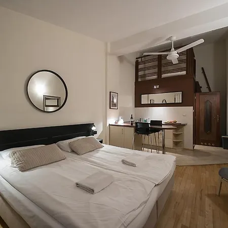 Main Square Studio With Terrace & Air Condition Krakow Exterior photo